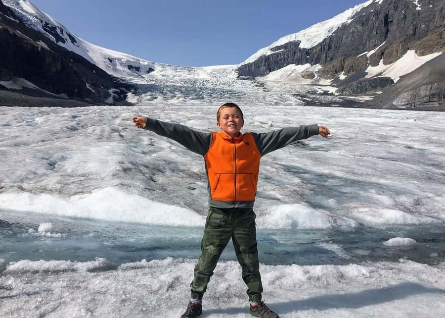 Calgary: Day Trip to Jasper with Lunch - Athabasca Glacier and the short hike: seeing ancient ice the right way