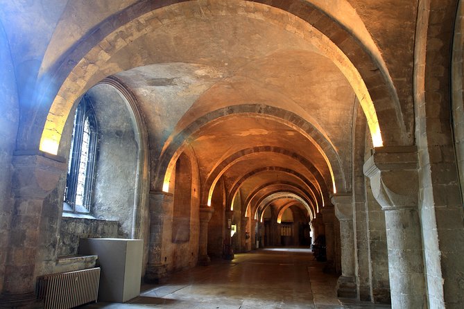 Canterbury Cathedral, Dover Castle & White Cliffs Guided Day Tour from London - Guide styles: you may get humor, and you’ll want good logistics
