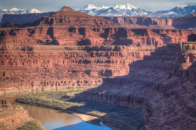 Canyonlands National Park Half-Day Tour from Moab - Musselman Arch: a short walk with a big pay-off