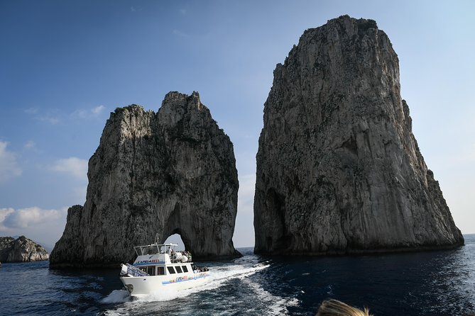 Capri Mini Cruise and City Sightseeing Day Trip from Naples - Crossing the Gulf of Naples: the scenery is part of the deal