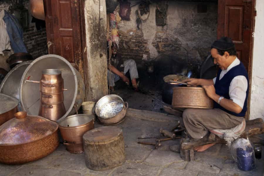 Casablanca to Fez: Scenic & Historical Day Trip with Lunch - Lunch in the Medina: where the day slows down