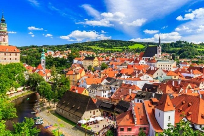 Cesky Krumlov Full day tour from Prague and back - Old Town free time across the Vltava River