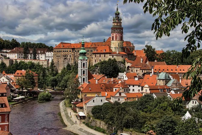 Cesky Krumlov Full day tour from Prague and back - Lunch strategy: time is included, the meal isn’t