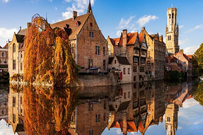 Charms of Brussels and Bruges Day Trip from Amsterdam - Bruges: The Venice-Style Canals, Plus Lake Views and the Town Hall