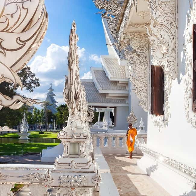 Chiang Mai: Chiang Rai Famous Temples & Hot Springs Day Trip - Mae Kachan Hot Spring: Quick Break Energy, Not a Long Relax