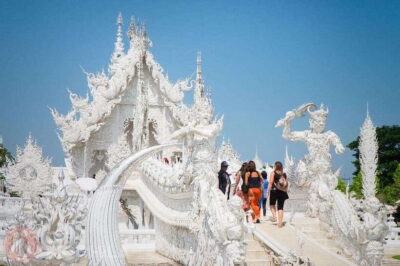 Chiang Mai: Chiang Rai Temples, Karen Tribe and Hot Springs - Meeting point and timing from Chiang Mai (where days go wonky)