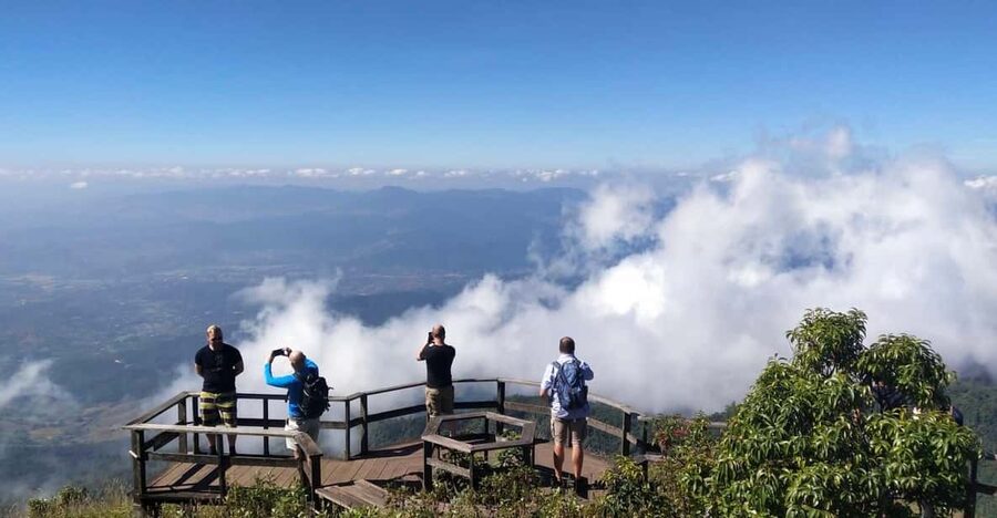 Chiang Mai: Doi Inthanon Park with Kew Mae Pan Hike Day Trip - Morning drive and first hits inside Doi Inthanon National Park
