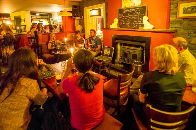 Cliffs of Moher Day Tour from Limerick: Wild Atlantic Way - Bunratty Castle and Folk Park: quick medieval photos without the long queue