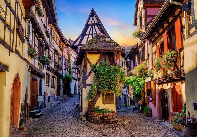 Colmar, Medieval Village & Castle Small Group from Strasbourg - Meeting in Strasbourg and rolling out in a comfy minivan