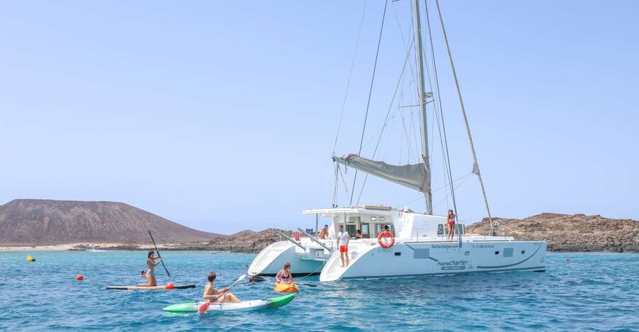 Corralejo: Adults-Only Catamaran Day Trip to Lobos Island - Key points