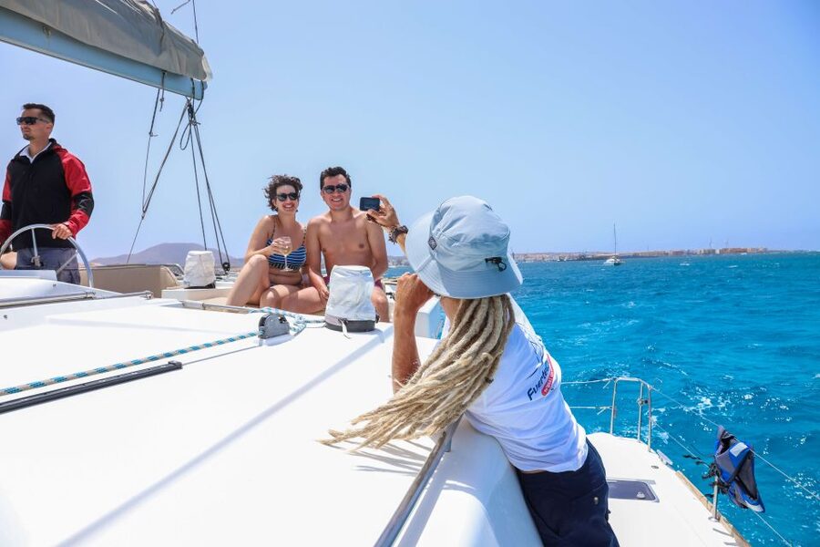 Corralejo: Adults-Only Catamaran Day Trip to Lobos Island - Lunch on Board: Cava, Fruit Brochette, and Seafood Paella