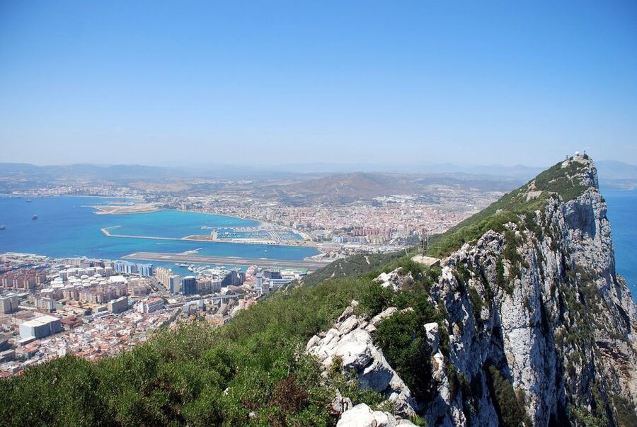 Costa del Sol: Gibraltar Day Trip with Optional Rock Tour - Gibraltar in one day: what you’re really buying