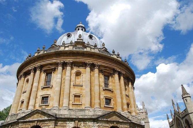 Cotswolds Villages and Oxford Full Day Tour from London - Cotswolds and Oxford in one organized day