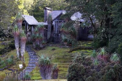 Cradle Mountain: Day Trip from Launceston with Lunch - Sheffield, the Town of Murals: the perfect mid-trip palate cleanser
