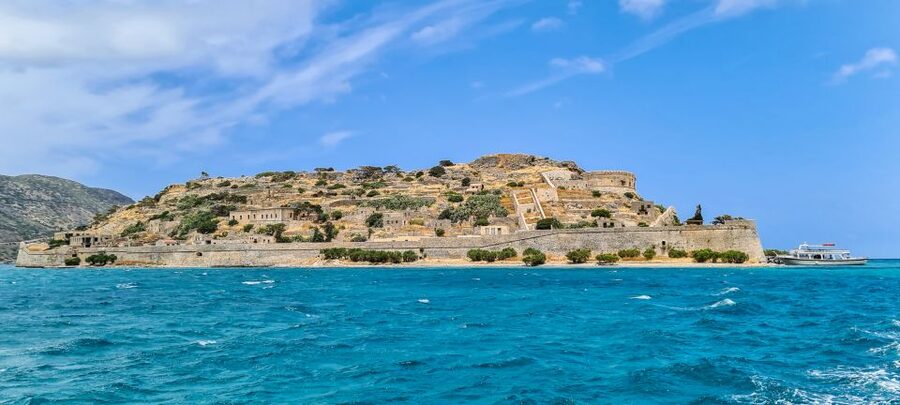 Crete: Day Trip to Agios Nikolaos and Spinalonga Island - Agios Nikolaos: the lake-town stop that sets your pace
