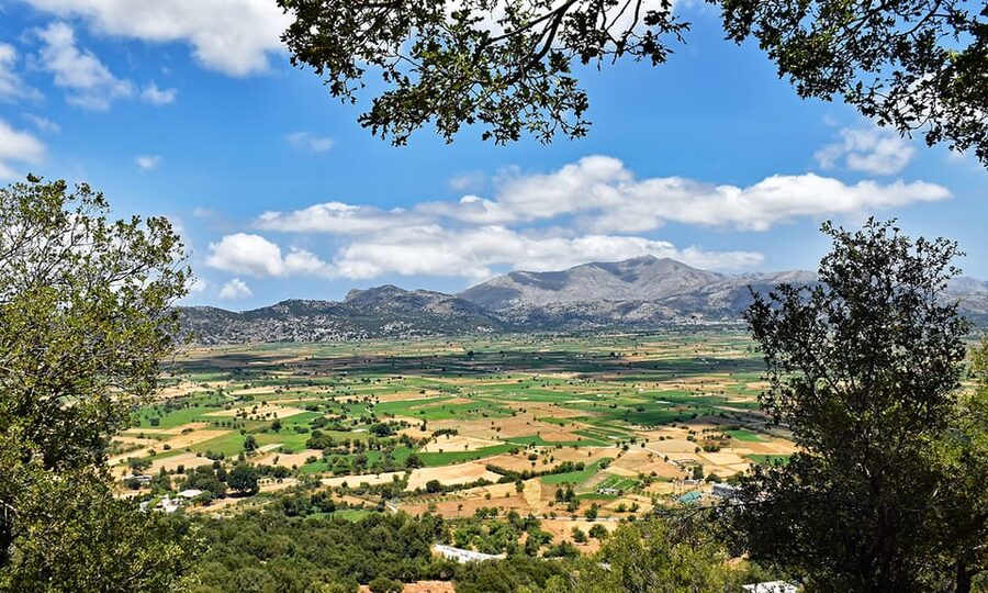 Crete: Lasithi Plateau & Knossos Palace Day Trip - A 10-hour Crete sampler: plateau villages and Knossos, paced for real life