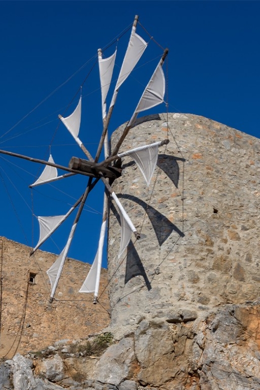Crete: Lasithi Plateau & Knossos Palace Day Trip - Knossos Palace: guided rooms, courtyard time, and the Minotaur myth