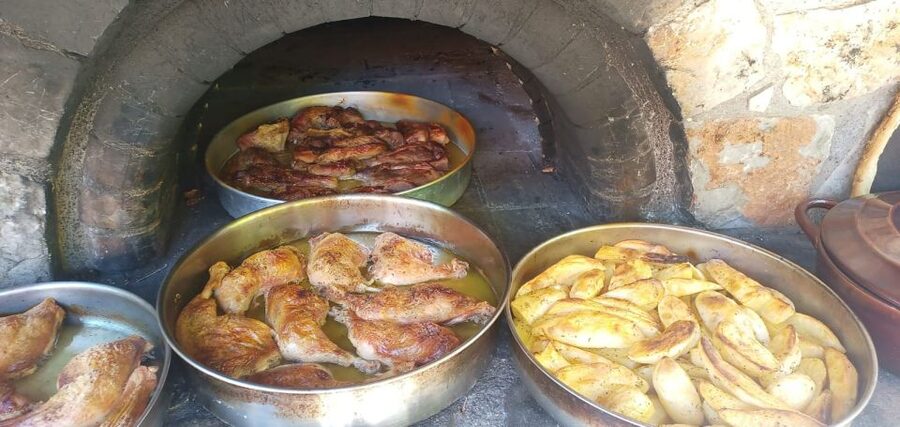 Crete: Sightseeing Day Trip with Cooking Lesson and Lunch - Olive oil factory tour: from extraction to taste tests