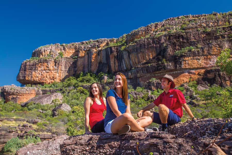 Darwin: Kakadu & Nourlangie Day Trip Plus Billabong Cruise - First stop: Warradjan Cultural Centre and the Bininj story
