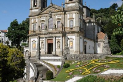 Day Trip Braga and Guimarães from Porto - Braga first: the City of Archbishops in walking form