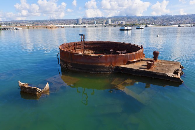 Day Trip from Kona to Oahu: Pearl Harbor WWII Heroes Adventure - Pacific Aviation Museum on Ford Island: aircraft and Midway context in a hangar