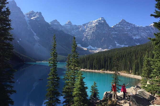 Day Trip: Lake Louise, Moraine Lake, Emerald Lake, Banff - Lake Louise Village Lunch: A Useful Reset (Meals Are on You)