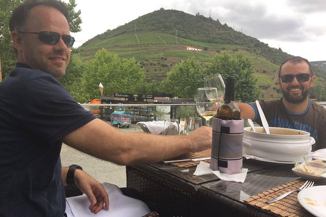 Day Trip Through the Enchanting Douro Valley #DuckSideOfPorto - Starting in Porto: why a single-day plan can work
