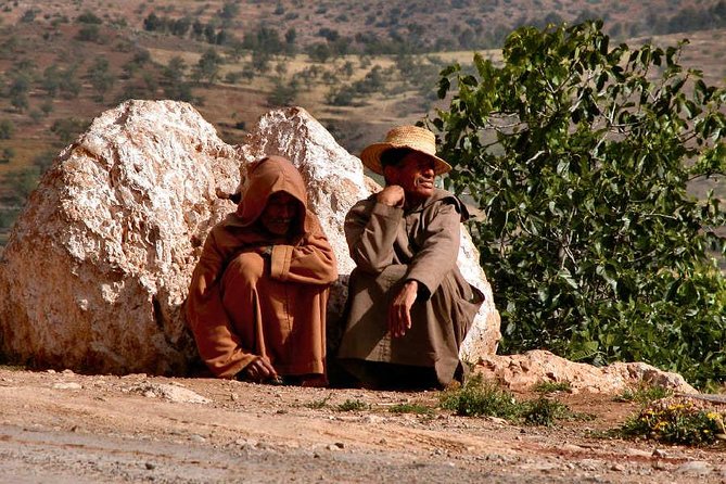 Day Trip To Atlas Mountains and Three Valleys & Berber Villages from Marrakech - Getting out of Marrakech: the 9:00 AM start and why it matters