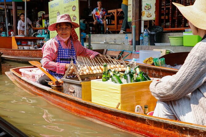 Day Trip to Bangkok Floating Market & Maeklong Railway - Damnoen Saduak Floating Market: Boat Ride Plus Real Shopping Time