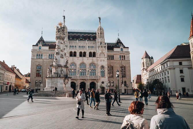 Day Trip to Budapest and Bratislava From Vienna - Hlavné Námestie Square, Statues, and the Quirky Bratislava You Can Photograph