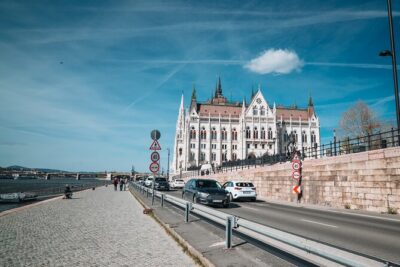 Day Trip to Budapest and Bratislava From Vienna - Bratislava First: Castle Courtyard Views and Royal-Era Stories