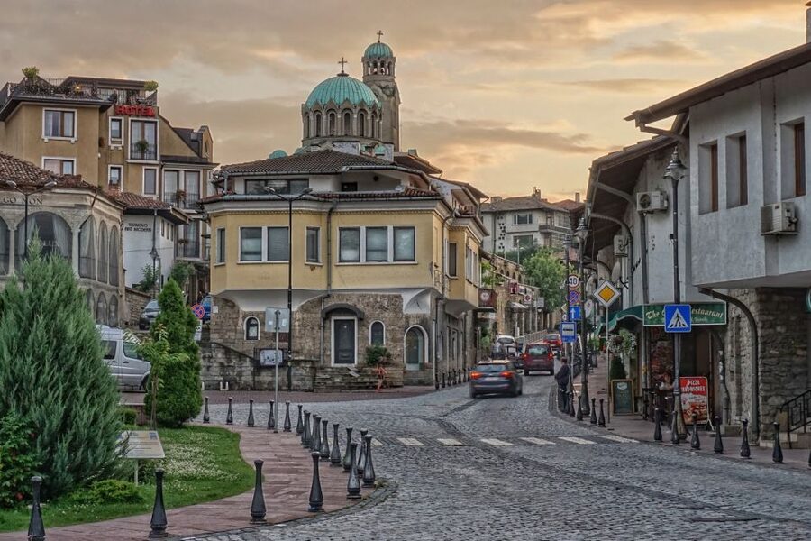 Day Trip to Bulgaria and Veliko Tarnovo from Bucharest - Quick take: what you’ll remember