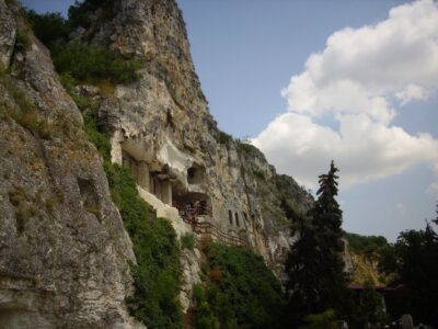 Day Trip to Bulgaria and Veliko Tarnovo from Bucharest - Bucharest pickup and the long road south