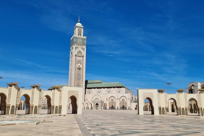 Day Trip To Casablanca from Marrakech - Lunch break in Casablanca: 50 minutes, not a food tour
