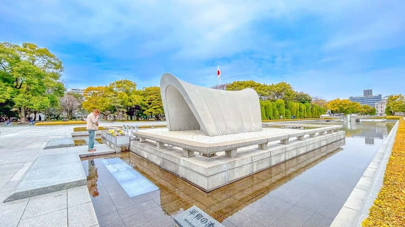 Day Trip to Hiroshima & Miyajima with Itsukushima Shrine - Price and value: what $39 really buys you