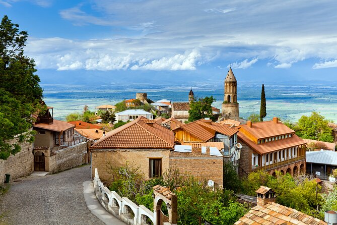 Day Trip to Kakheti Wine Region Including 9 Wine Tastings - Which Guide Style You’ll Most Likely Get