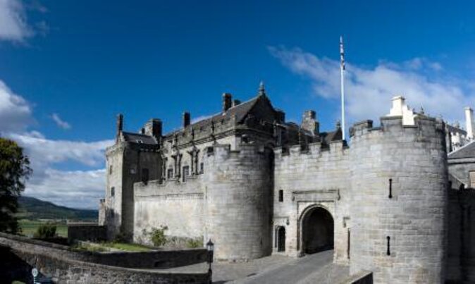 Day Trip to Loch Lomond and Trossachs National Park with Optional Stirling Castle Tour from Edinburgh - Leaving Edinburgh: a smooth start with live stories