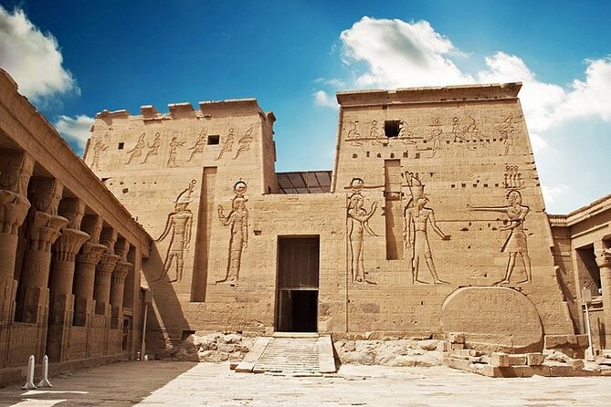 Day Trip to Luxor From Cairo By Flight, King Tut Tomb Included - Valley of the Kings: planning around rotated tomb access