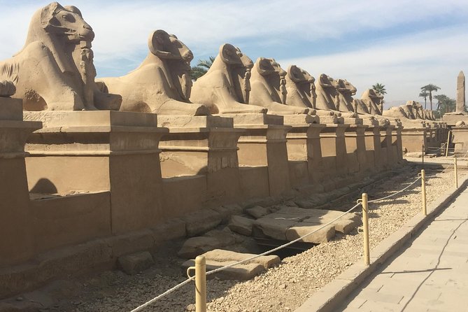Day Trip to Luxor from Hurghada with Hotel Pickup and Lunch - Colossi of Memnon: the included finale-style stop