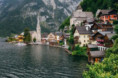 Day trips from Vienna: Hallstatt & Salzburg Guided Tour - Price and Value: What $124 Buys You (and What It Doesn’t)