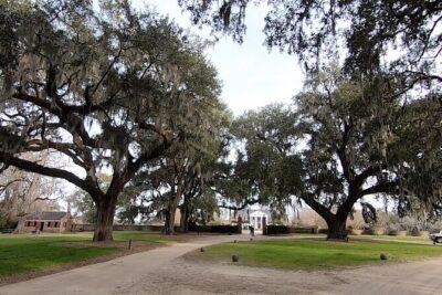 Day Trips to Charleston#7 See Ft Sumter,CarriageTour,Lunch & more - City Market Time: Shopping Without the Fantasy of Two-Hour Browsing