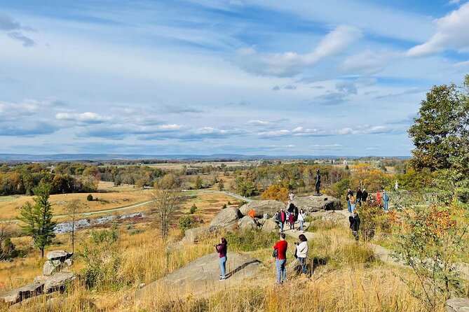 DC: Small Group Max 12 Gettysburg National Military Park Day Tour - Stop 2: downtown Gettysburg for lunch and a short wander