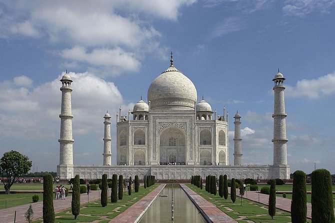 Delhi-Agra-Delhi One Day Trip By India's Superfast Train - Hotel pickup, then the train does the heavy lifting