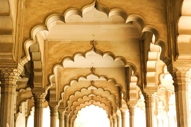 Delhi to Agra Taj Mahal Private Day Trip by Superfast Train - Local market time around 15:00: crafts, marble inlay, and sales pressure