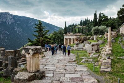 Delphi English Day Trip from Athens with Official Guide - Delphi’s Museum Stop: The Sculptures You’ll Want to See Up Close