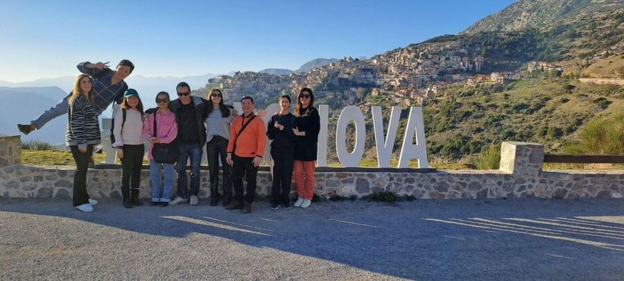 Delphi Small-Group Day Trip From Athens - Delphi Archaeological Museum: what to see when the ruins are partly gone