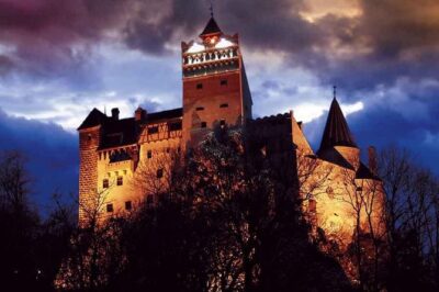 Dracula's Castle, Peles Castle and Brasov Day Trip from Bucharest - Brasov’s old center: City Council Square, fortress bits, and Black Church exterior