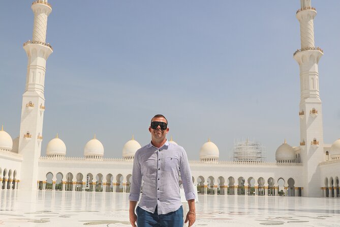 Dubai to Abu Dhabi Day Trip: Grand Mosque, Palace & Etihad Towers - Key points to know before you go
