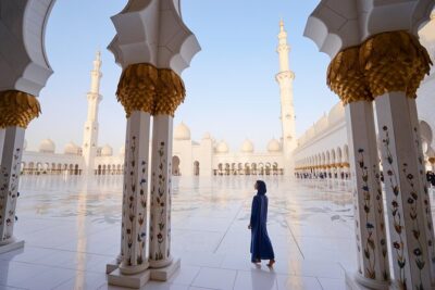 Dubai to Abu Dhabi Day Trip: Grand Mosque, Palace & Etihad Towers - Dubai pickup: timing, comfort, and what to do before the van leaves