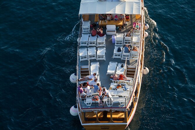 Dubrovnik: 3 Islands Fun Day Trip by Boat (Host: EN,FR,ES) - Šipan (45 minutes): olive oil roots and the village of Suđurađ